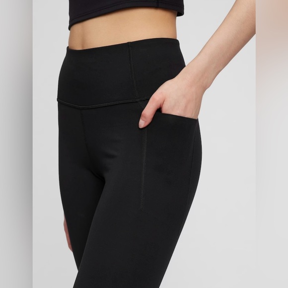 GapFit Recycled Power Brushed Full Length Leggings w/ Pockets - Picture 3 of 5